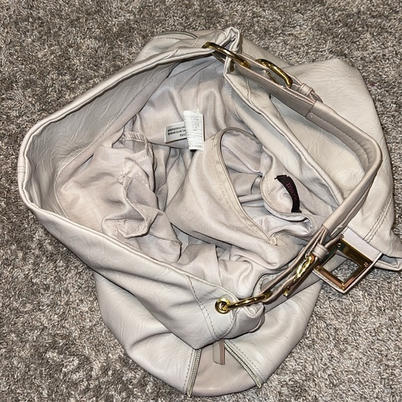 Vintage Mark. Avon Expandable Faux Leather Shoulder Bag - Picture 8 of 10